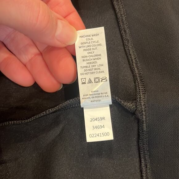 ASSETS BY SPANX Black Faux Suede High Rise Leggings 1X - Picture 10 of 11